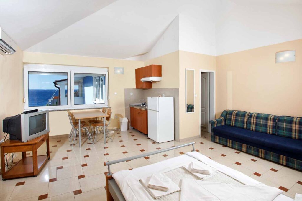 Blue-Houe_Studio-ap-Large